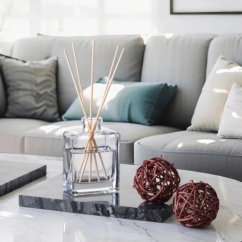 Home Fragrance Japan - ขวดแก้วทรงสี่เหลี่ยมเรียบง่ายทันสมัยสำหรับอโรมาเธอราพี พร้อมฝาหวายตกแต่งบ้าน ขวดแก้วใสเปล่าเรียบง่าย