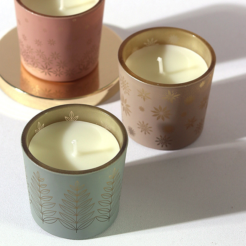Home Fragrance Candles - เทียนเซรามิกหลากสีสัน กลิ่นหอมสร้างสรรค์สำหรับบ้าน แก้วแกะสลัก ถ้วยแก้วหลากสี เทียนดอกไม้ขนาดเล็กหลากสี