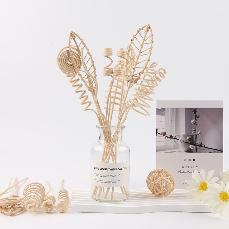 ชุดกระจายกลิ่นหอม 12 ชิ้น/ชุด  - Home Fragrance Aroma Set บทวิจารณ์และราคา